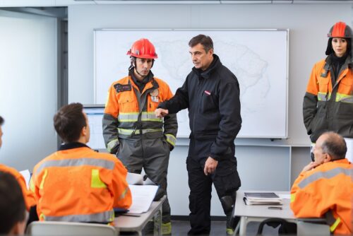 Кому требуется обучение